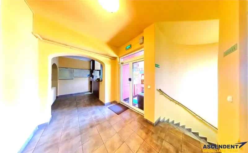 Pensiune Centrala de Vanzare - 12 Camere - Restaurant - Investitie Excelenta