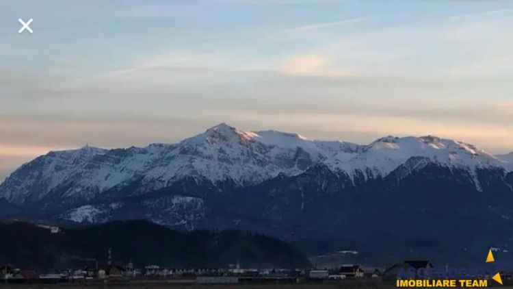 Cu vedere montana, pe arhitectura cubica