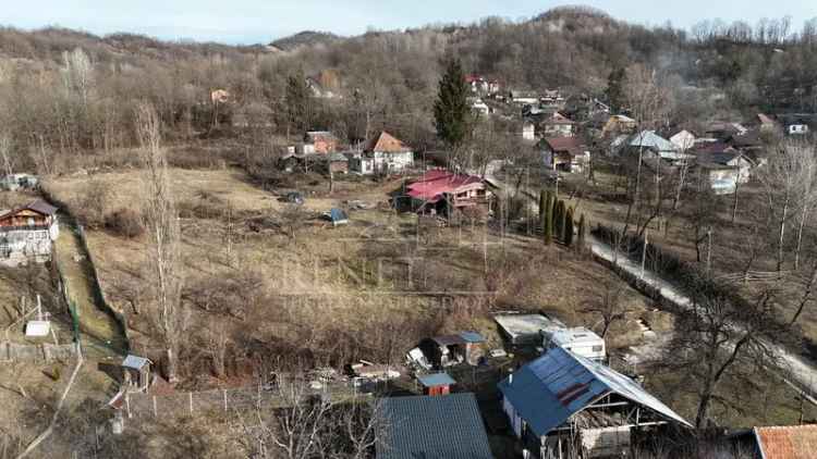 Vanzare teren intravilan in Slanic Prahova cu peisaje montane