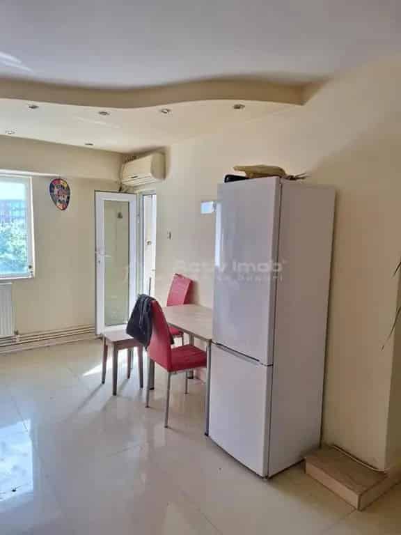 Apartament 2 camere decomandat langa Scoala Spectrum