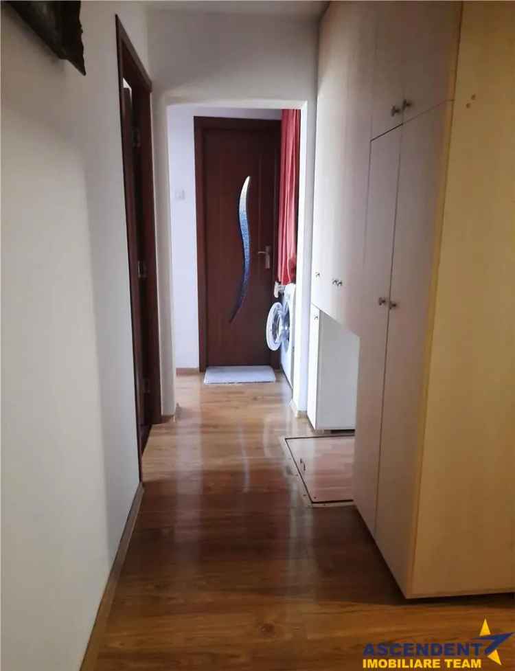 Apartament cu 4 camere, Noua, Brasov