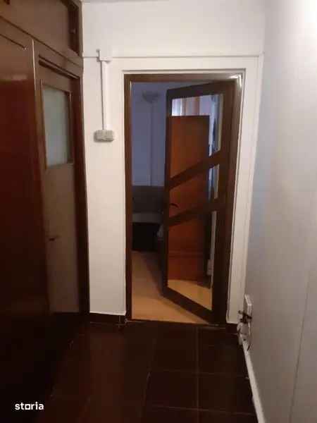 Apartament de vânzare Oituz 2 camere mobilat şi utilat în Pitesti