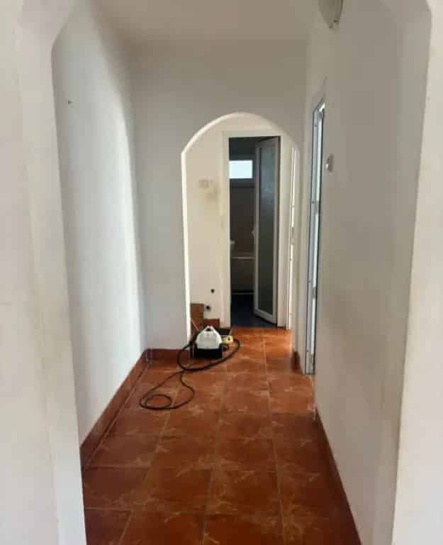 Apartament 3 camere Zimbru Etaj 2 Liber