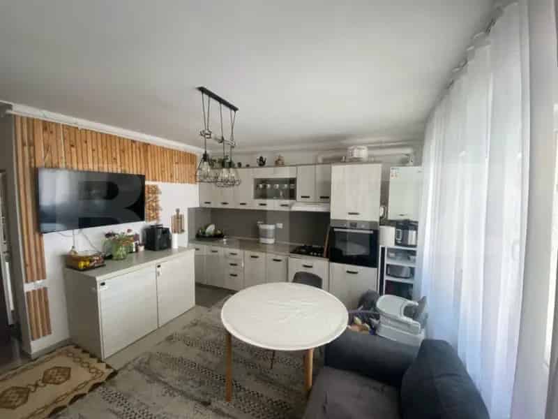 Apartament 3 camere modern 58mp Parcare Zona Terra