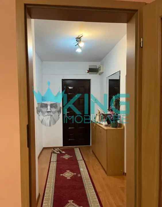 Inchiriere apartamente 3 Camere Calea Sagului cu Balcon si Lift