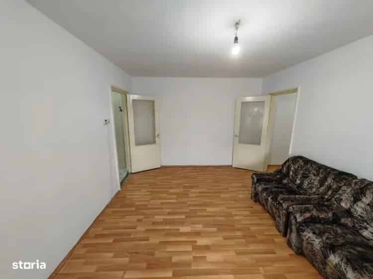3 camere parter, zona Zimbru