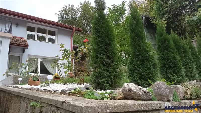 Casă de Vanzare Brasov Cetatea Veche 5 Dormitoare