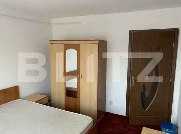 Apartament cu 3 camere, 55 mp, decomandat, Tatarasi