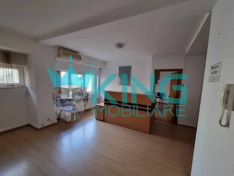 Inchiriere Spatiu Birouri Universitate 100mp 3 Camere
