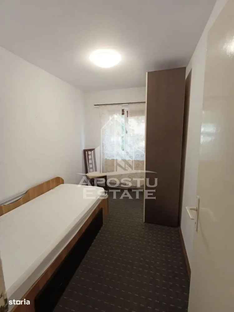 Apartament de vanzare cu 3 camere in Girocului, confort termic si balcon