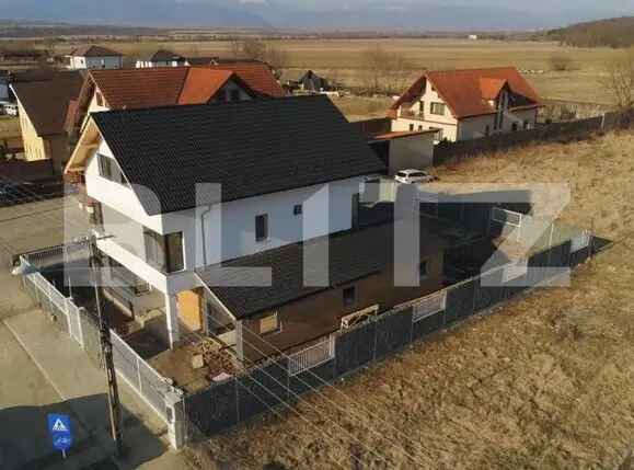 Casa de vanzare in Sibiu - 2 locuri de parcare inscrise in CF