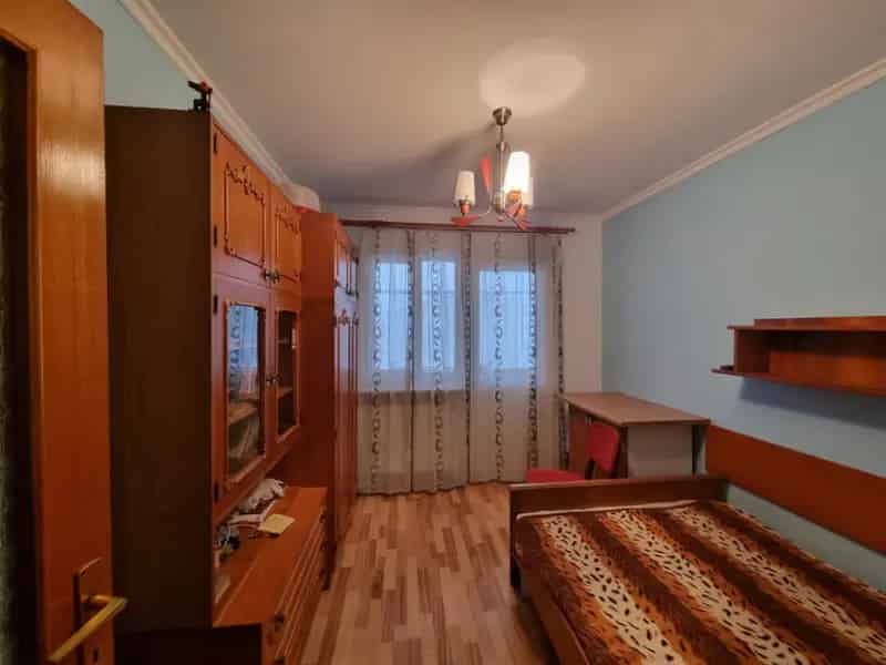Apartament 3 camere decomandat Adriatica 2 bai