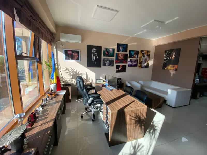 Spatiu Birouri Delfinariu 88mp - Inchiriere