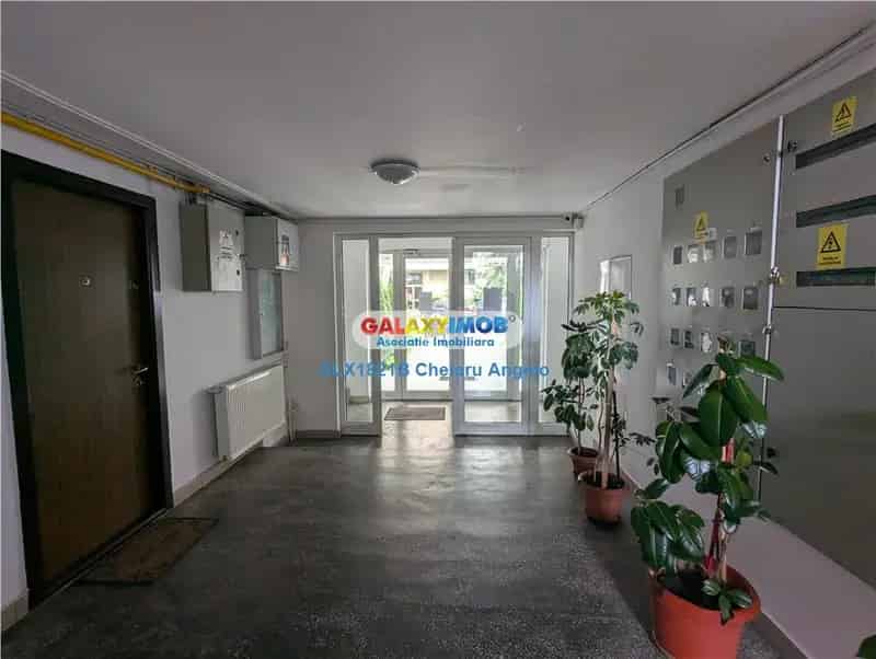 Apartament 3 camere decomandat Camera de Comert