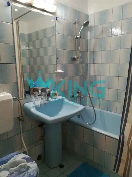 Inchiriere apartament 3 camere Piata Unirii mobilat etaj 7