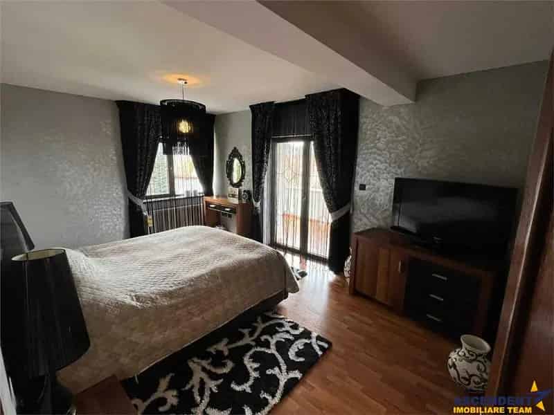 Vila Eleganta Bunloc Brasov 315mp Renovata 2022