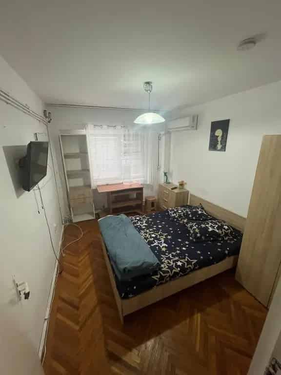 Apartament 3 camere decomandat ICIL renovare