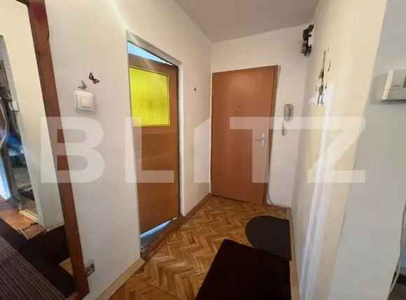 Apartament 3 camere, 64mp, zona Independentei