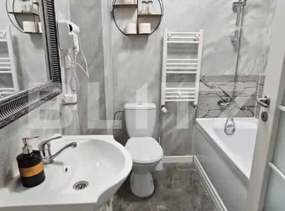 Investitie Etaj Intreg 3 Apartamente 105mp Zona Centrala