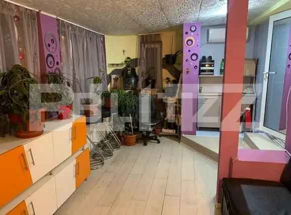 Spatiu comercial, 103 mp, Cetate - Salon Infrumusetare