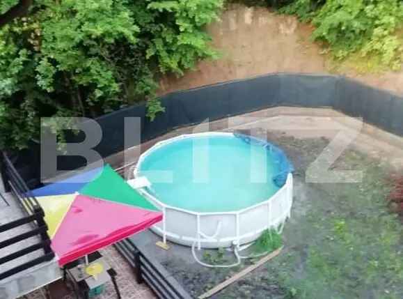 Vânzare casă 6 camere cu piscină și grădină în Timișul de Jos