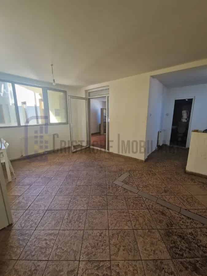 Apartament Obor Semidecomandat - Cazare Muncitori