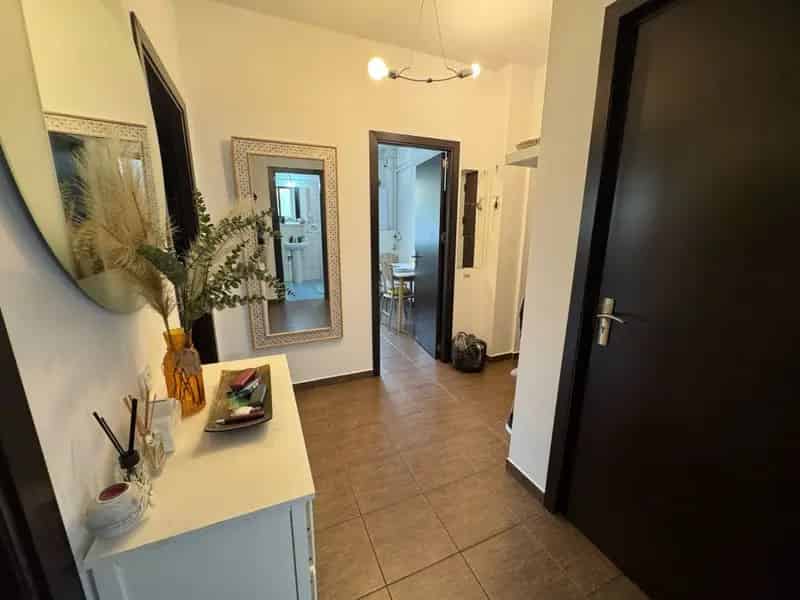 Apartament 2 camere Popesti Leordeni curte proprie 70mp