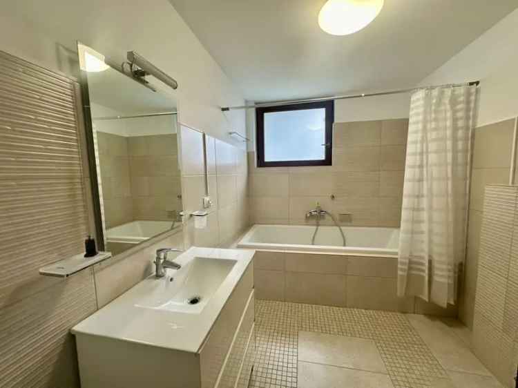 Apartament 4 camere zona foarte linistita Arcul de Triumf /Kiseleff