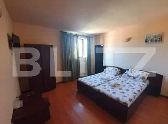 Pensiune 14 camere 1373mp utili Timis