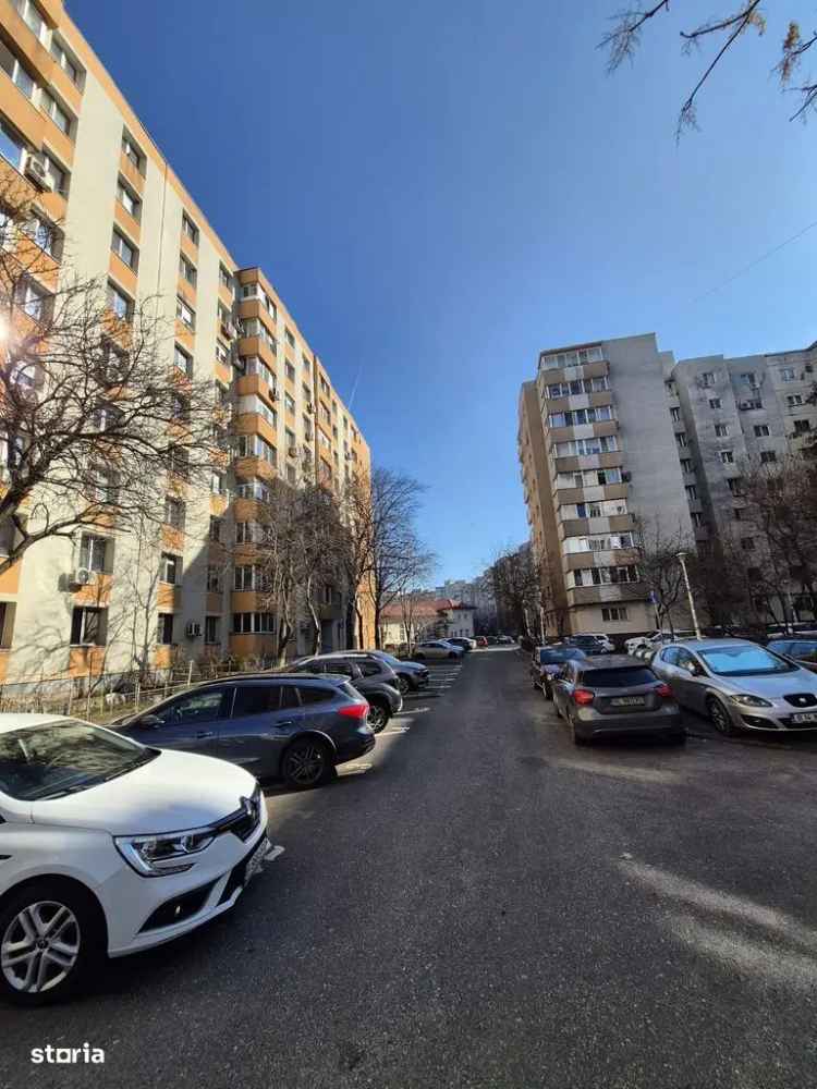 Vânzare apartamente 3 camere cu vedere la lacul Morii zona Crangasi