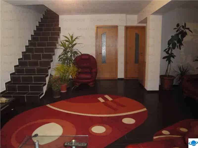 Vila de inchiriat Ploiesti zona Republicii 4 camere