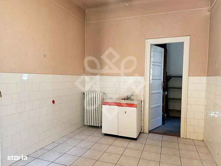 Apartament de vanzare ultracentral in zona Teatrului Oradea