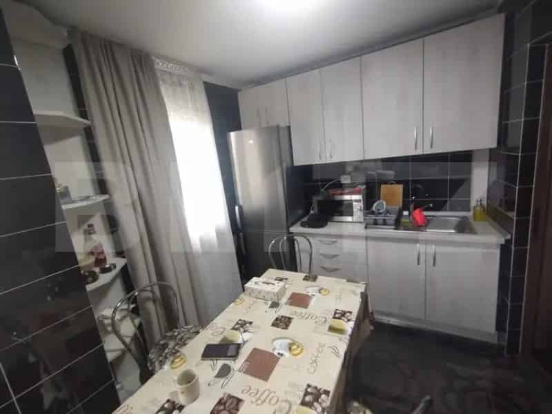 Apartament 2 camere Beclean - Decomandat, Mobilat, Balcon