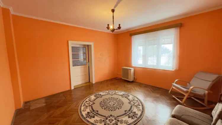 Apartament in Casă parter 3 camere cu Teren 302 mp-Zăgănescu, Zona Penny-Carei