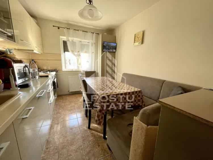 Apartament 3 camere Girocului Centrala Proprie