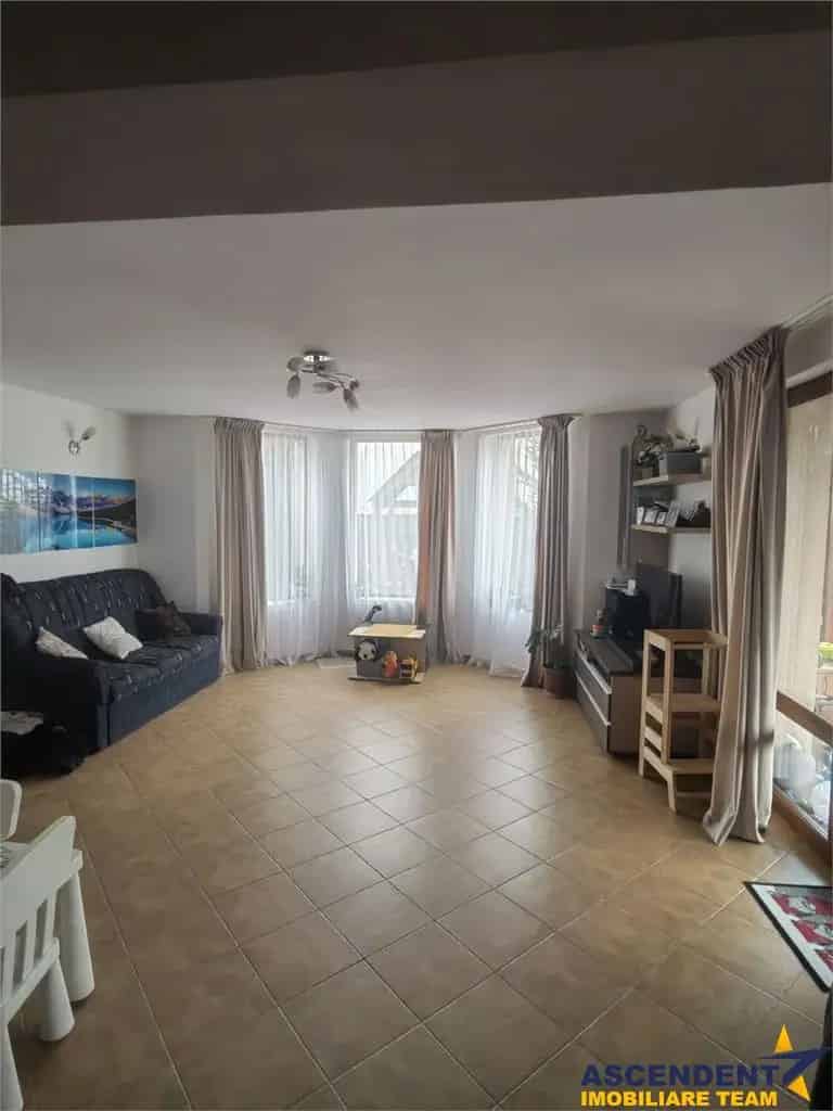 Casă 4 camere Tărlungeni - Săcele - Vedere Munte