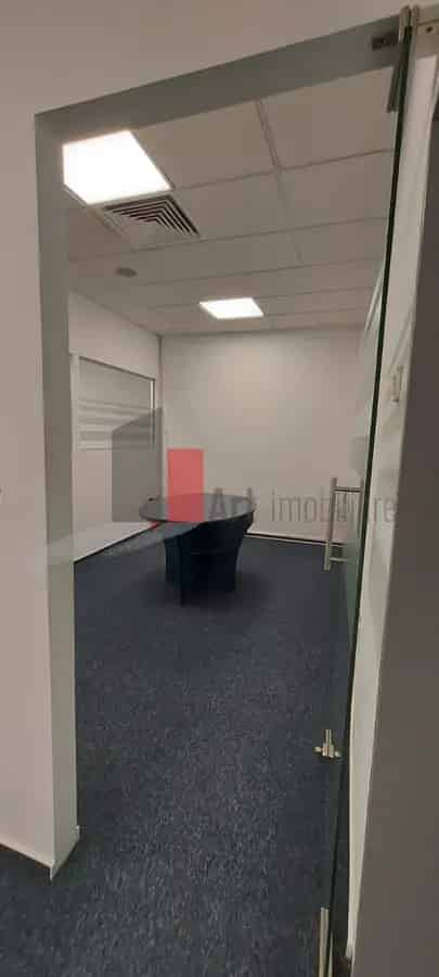 Spatiu Comercial Mosilor 140mp Utilitati Incluse Metrou STB