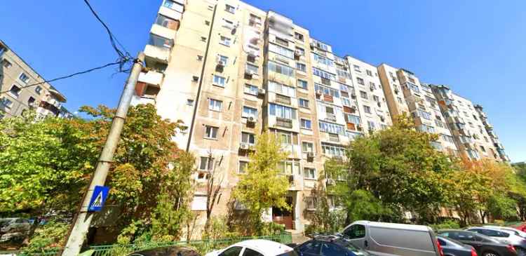 Apartament de vanzare 4 camere in Bucuresti cu lift zona Petre Ispirescu