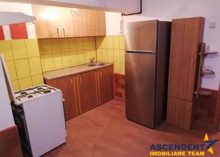 Vand corp de casa cu doua apartamente si garaj in centrul orasului Brasov