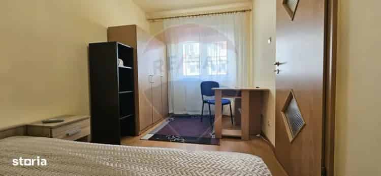 Apartament cu 2 camere de vânzare în zona Hipodrom 3