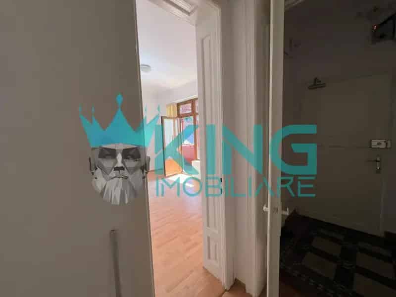 Spatiu Birouri Calea Calarasilor 4 Camere Centrala AC 2 Balcoane