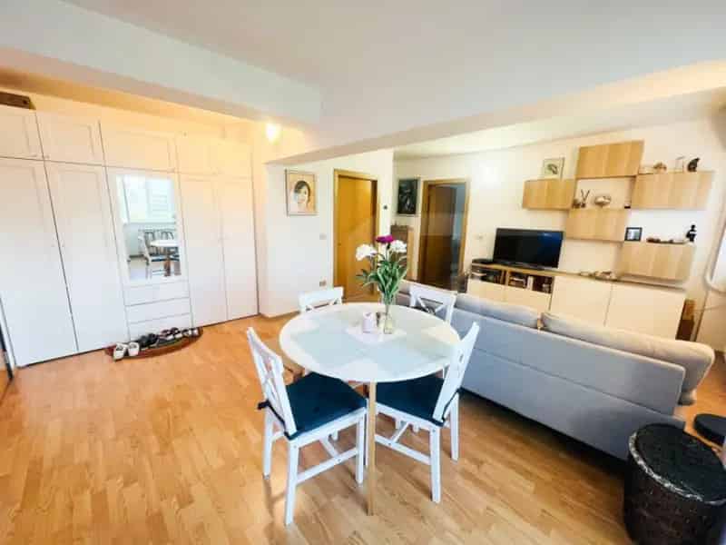 Apartament 92 mp Bacau Ultracentral 3 Dormitoare Renovata Comision 0