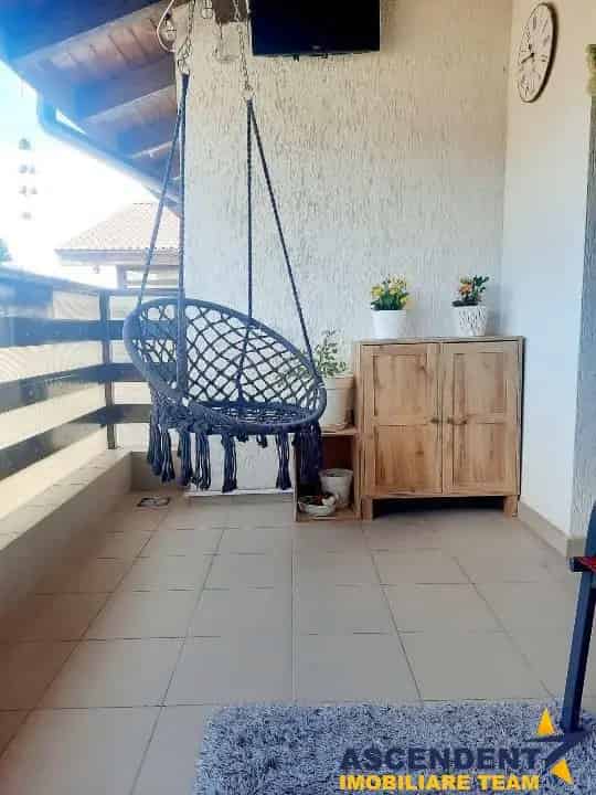 Apartament 48mp Decomandat cu Balcon 10mp
