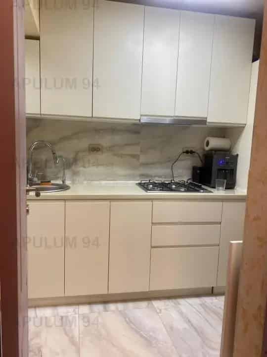 Apartament 3 camere renovat, langa metrou Obor