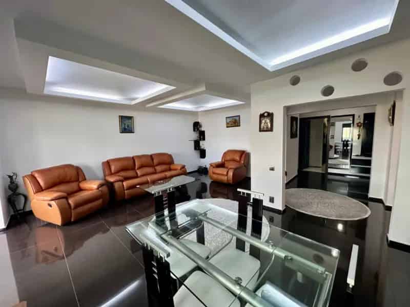 Apartament 3 camere Delfinariu Constanta - Mobilat si Utilat