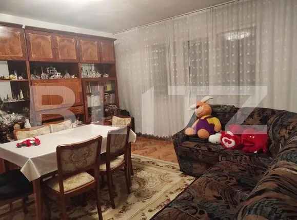 Apartament , 3 camere, 75 mp, zona micro 16