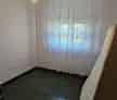 Apartament 4 camere Berzovia central