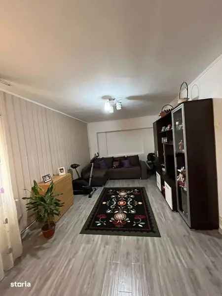 Vanzare apartament 3 camere mobilat si utilat pe strada Dunarii