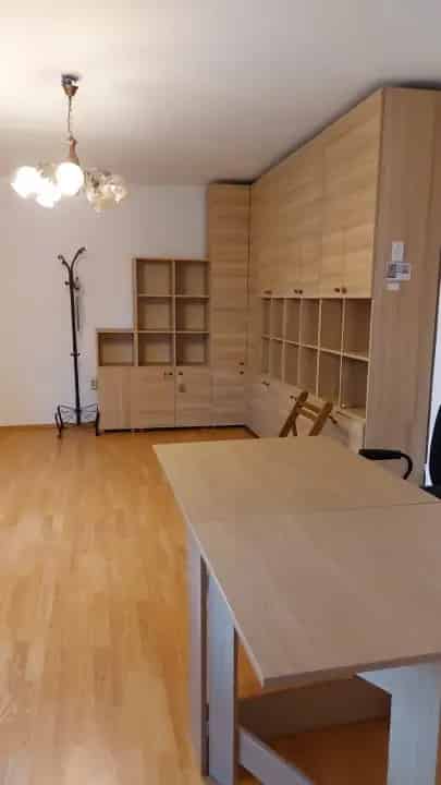 Spatiu Birou Banu Manta 53mp Mobilat Utilat Parcare Centrala
