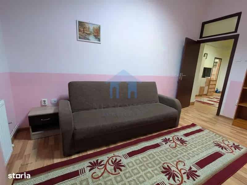Apartament 3 camere, Gara
